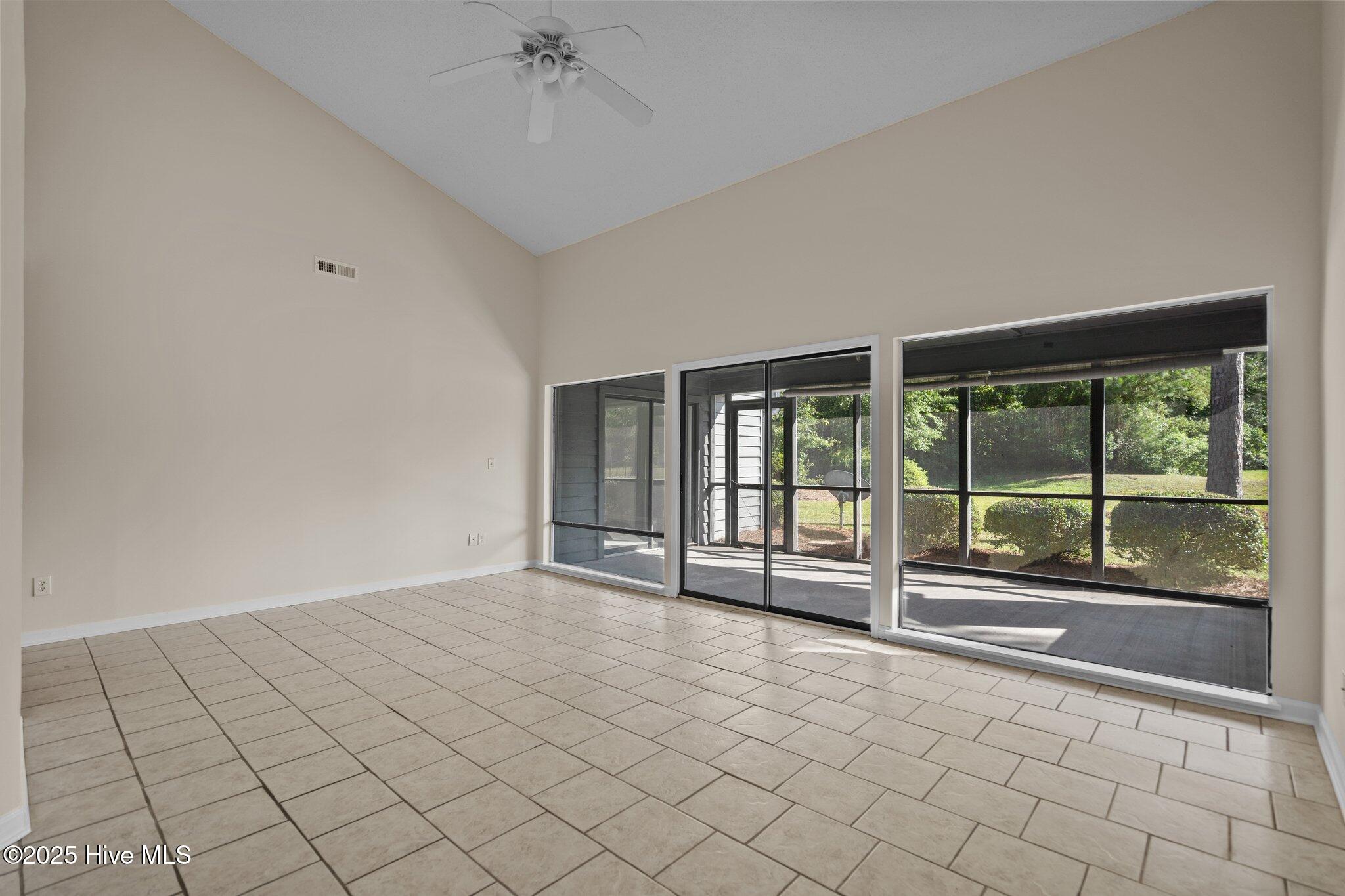 702 Azalea Drive, Unit 495 Hampstead, NC 28443 - Photo 4 of 41 35-web-or-mls-DSC04226