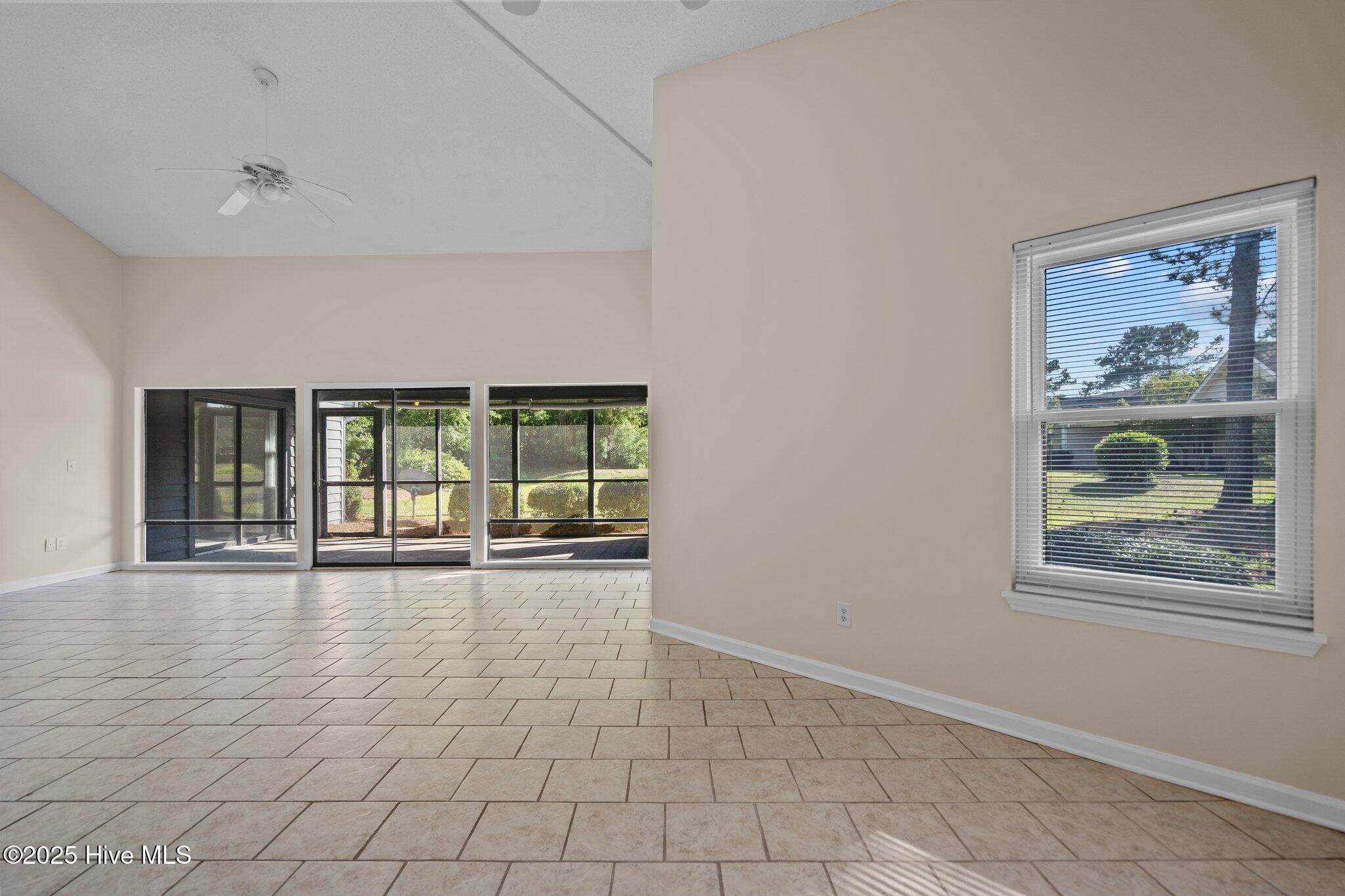 702 Azalea Drive, Unit 495 Hampstead, NC 28443 - Photo 6 of 41 37-web-or-mls-DSC04232