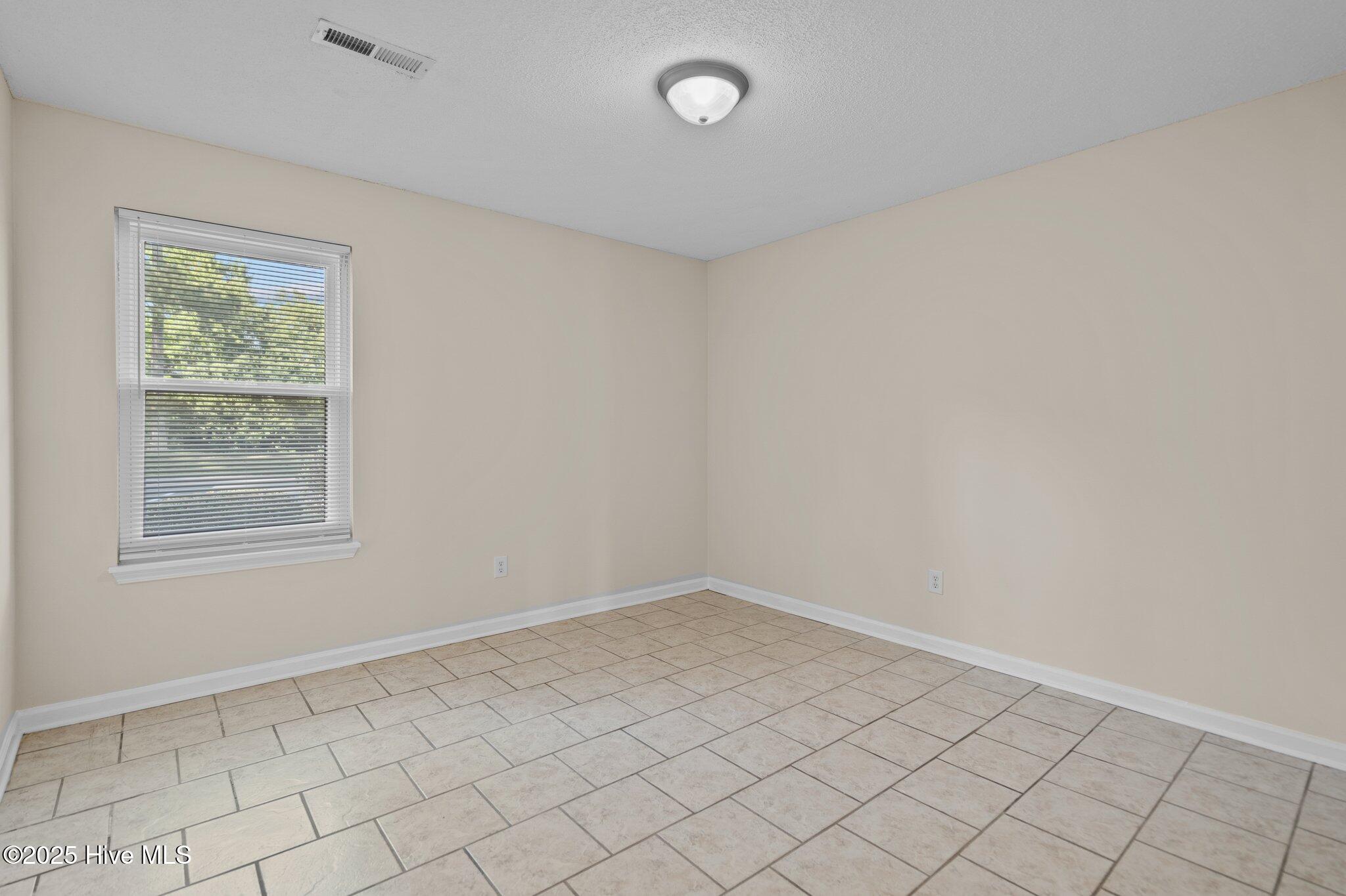 702 Azalea Drive, Unit 495 Hampstead, NC 28443 - Photo 10 of 41 21-web-or-mls-DSC04184