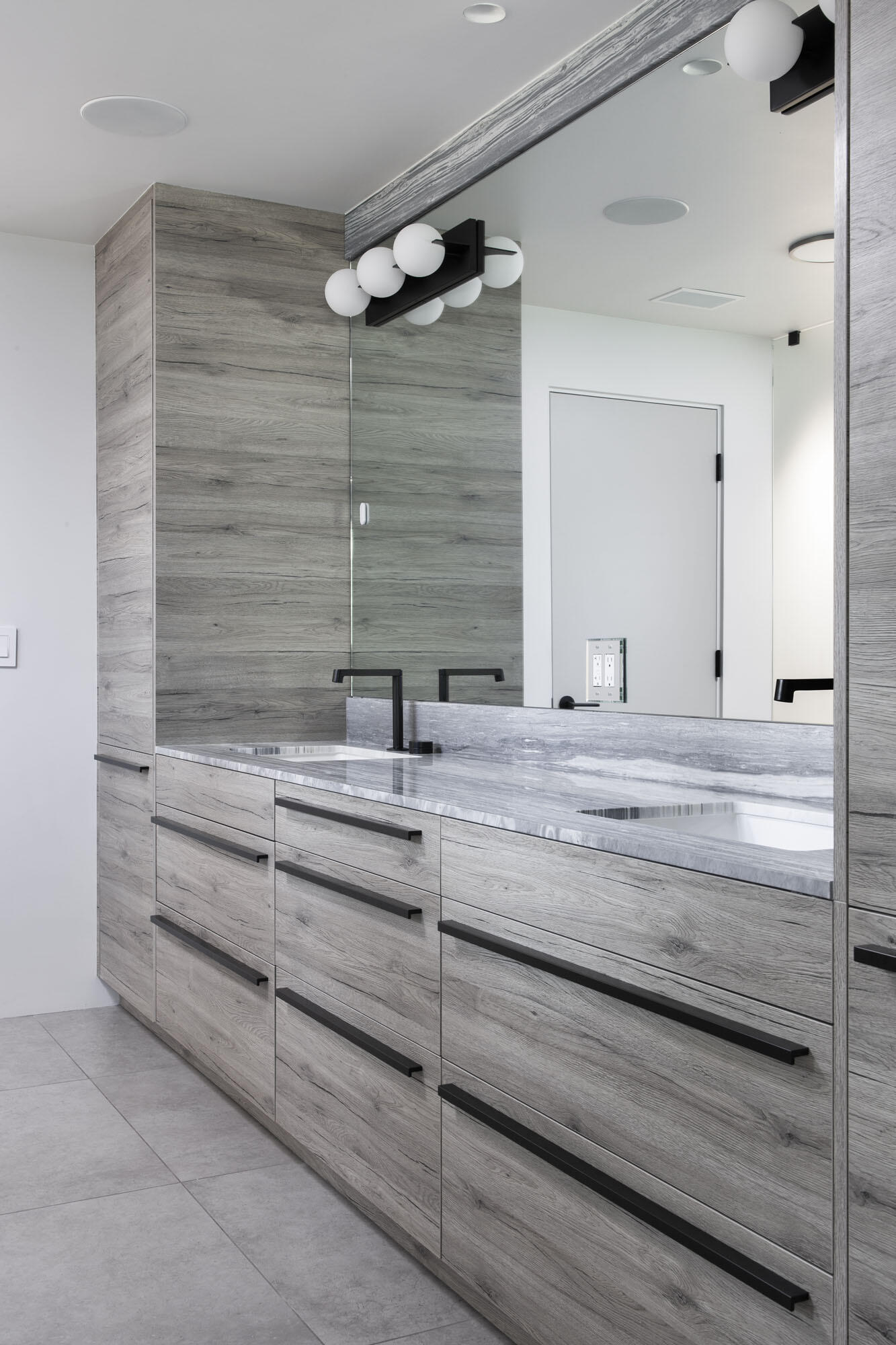 790 Rockbridge Road Montecito, CA 93108 - Photo 15 of 32 Guest bathroom