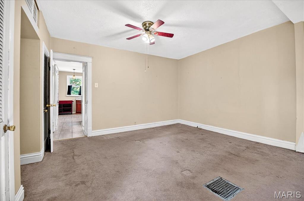 1355 Stein Road Ferguson, MO 63135 - Photo 25 of 48