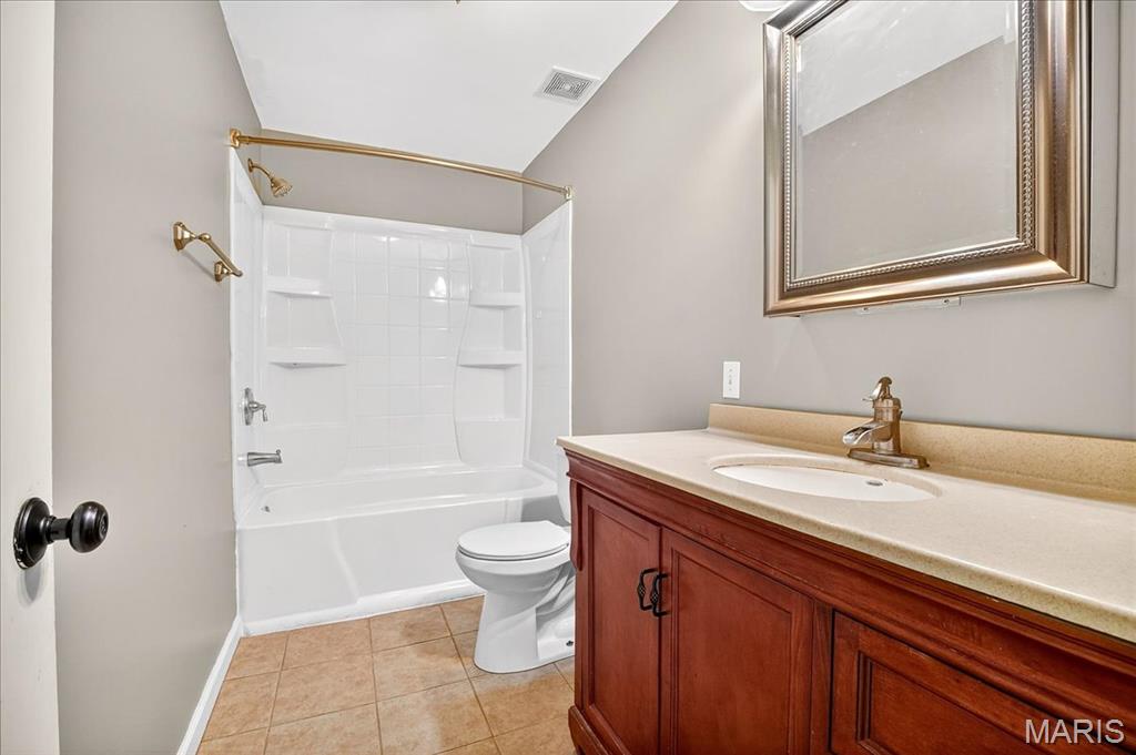 1355 Stein Road Ferguson, MO 63135 - Photo 27 of 48