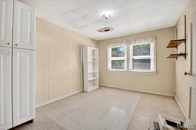 $215,000 | 1355 Stein Road, Ferguson, MO 63135