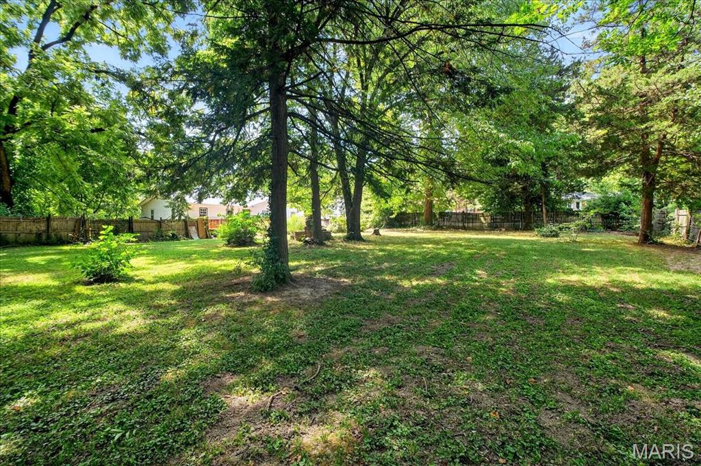 1355 Stein Road Ferguson, MO 63135 - Photo 42 of 48
