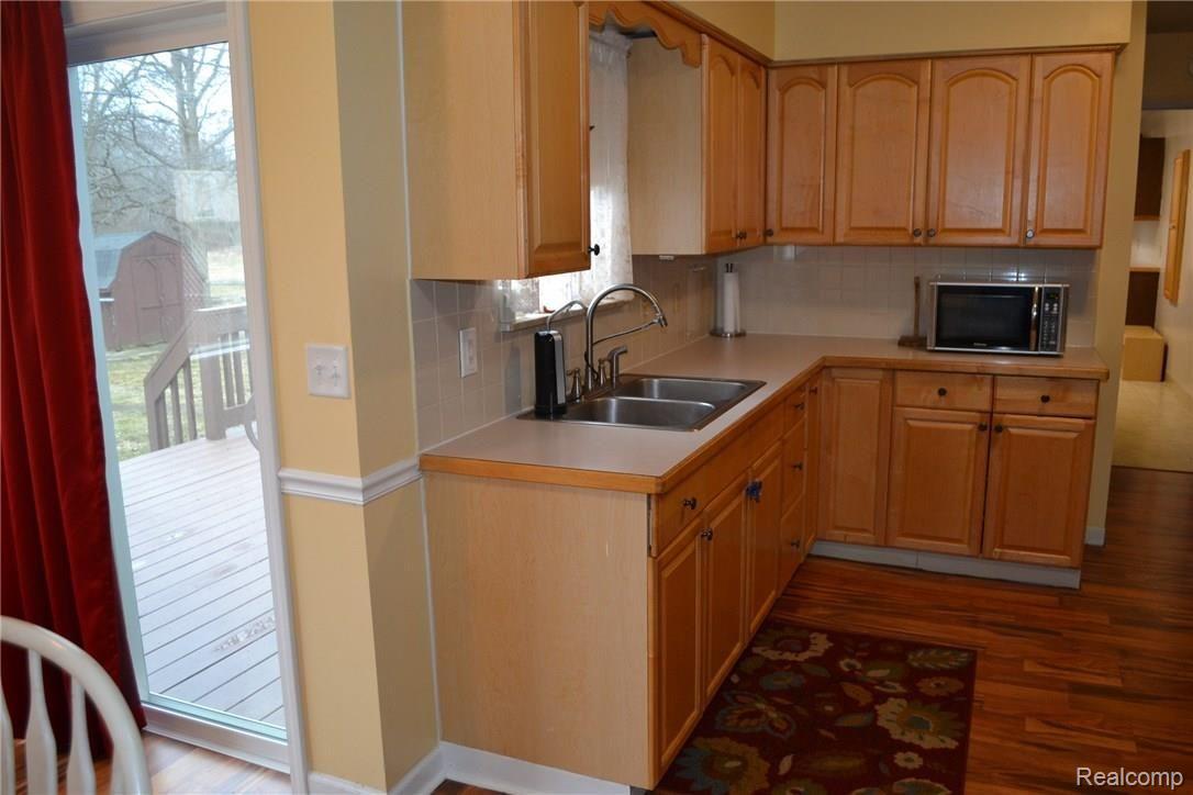 7233 Calkins Road Flint, MI 48532 - Photo 6 of 53 DSC_0084.JPG
