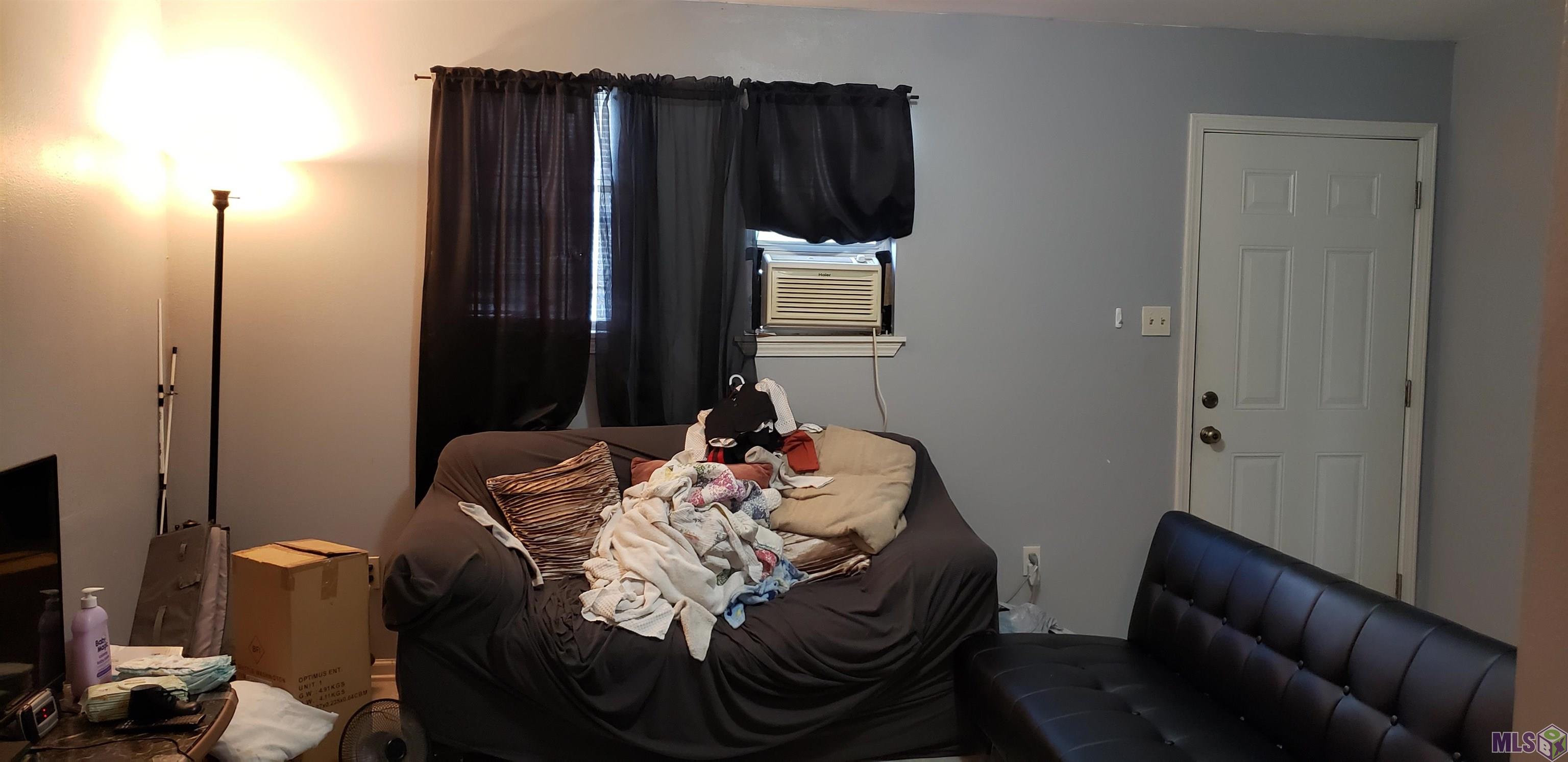 6032 Matthews Street Baton Rouge, LA 70812 - Photo 3 of 18 Living Room