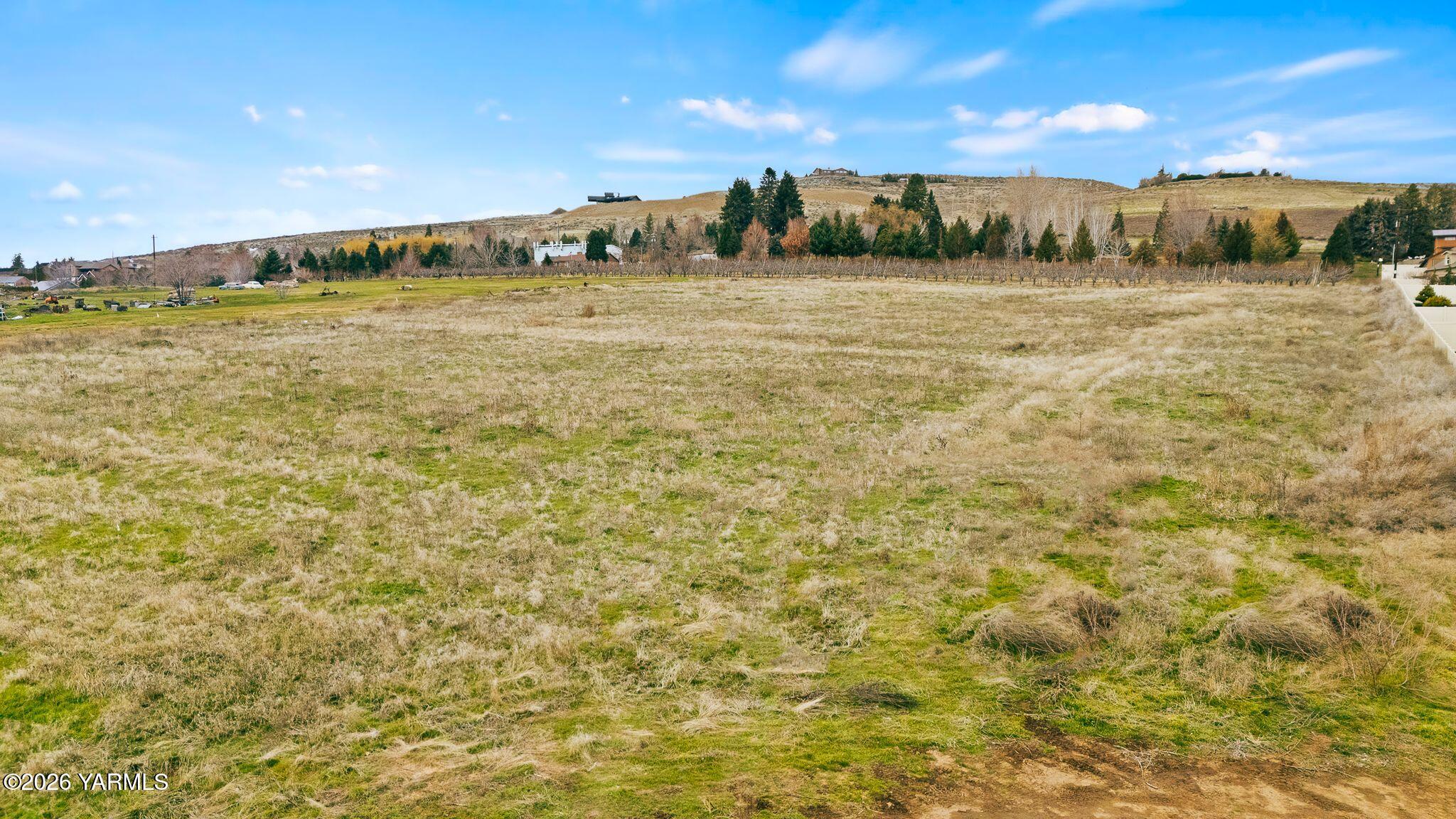Nka Summitview Avenue Yakima, WA 98908 - Photo 12 of 12 a view of an ocean beach