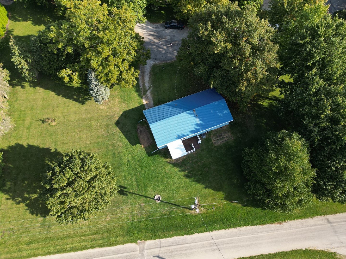 17 Circle Drive Saybrook, IL 61770 - Photo 4 of 17 an aerial view of a yard