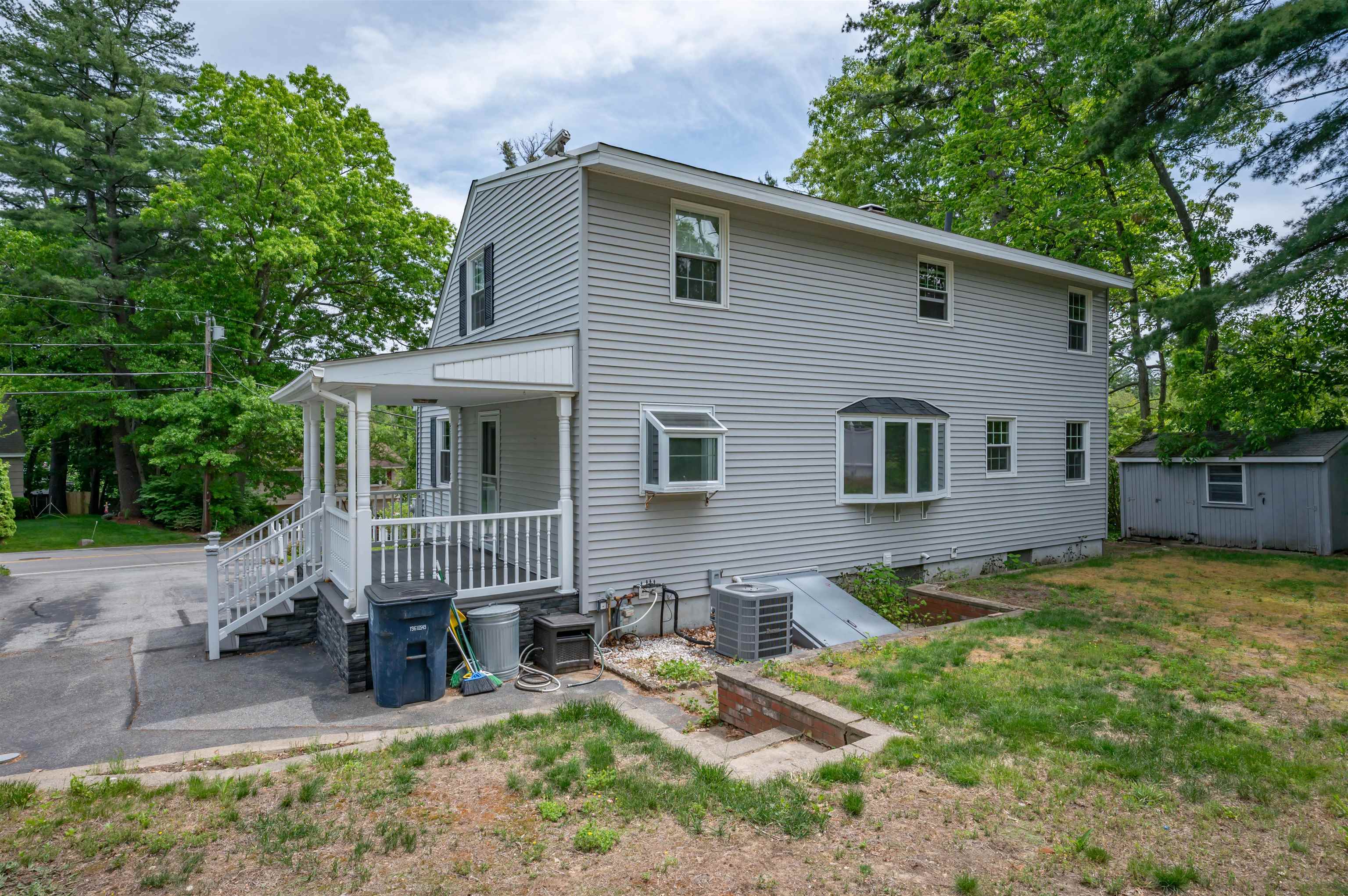 192 Searles Road Nashua, NH 03062 - Photo 10 of 46