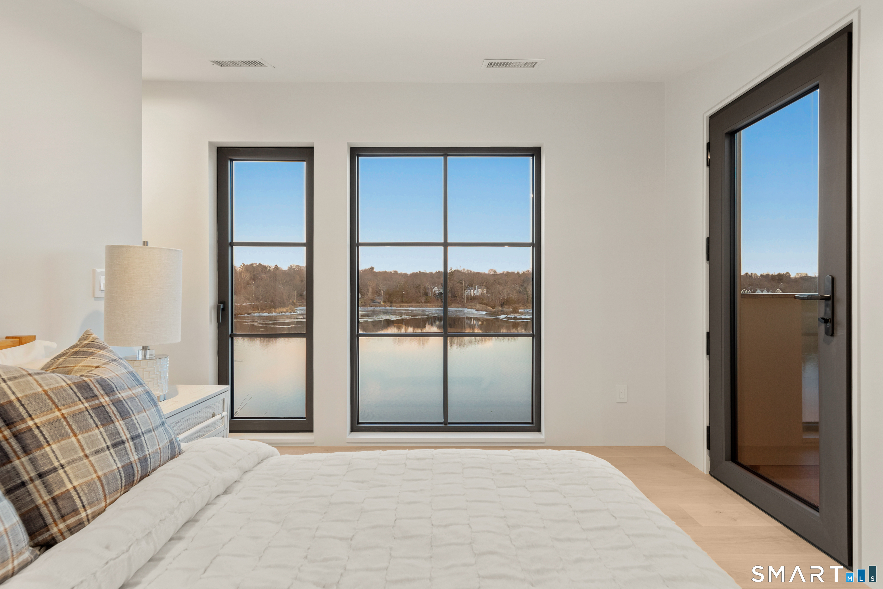 79 Riverside Avenue Westport, CT 06880 - Photo 28 of 40