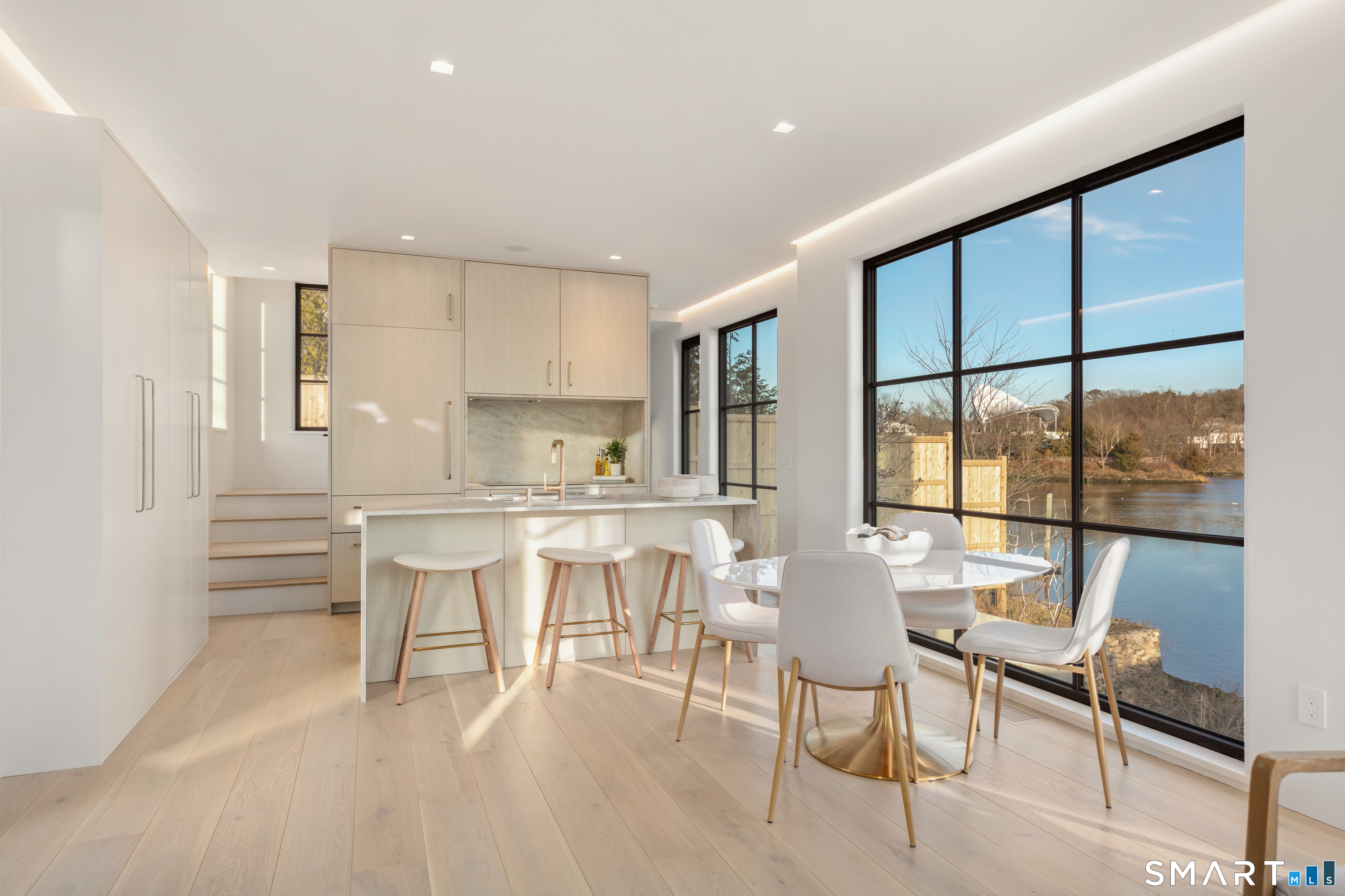 79 Riverside Avenue Westport, CT 06880 - Photo 9 of 40