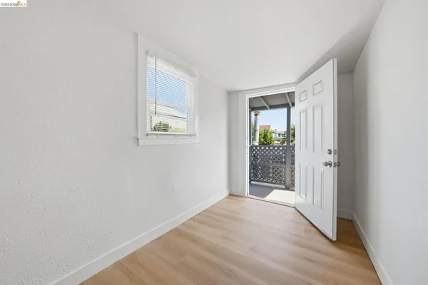 $698,000 | 3316 Market Street, Oakland, CA 94608