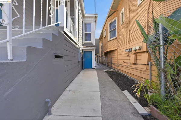 $698,000 | 3316 Market Street, Oakland, CA 94608