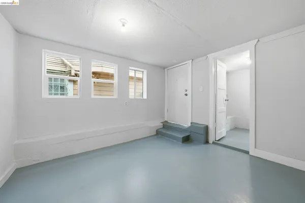 $698,000 | 3316 Market Street, Oakland, CA 94608