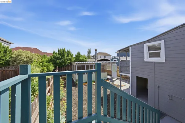 $698,000 | 3316 Market Street, Oakland, CA 94608