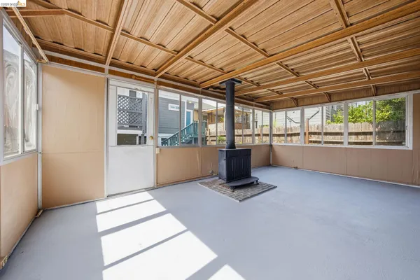 $698,000 | 3316 Market Street, Oakland, CA 94608