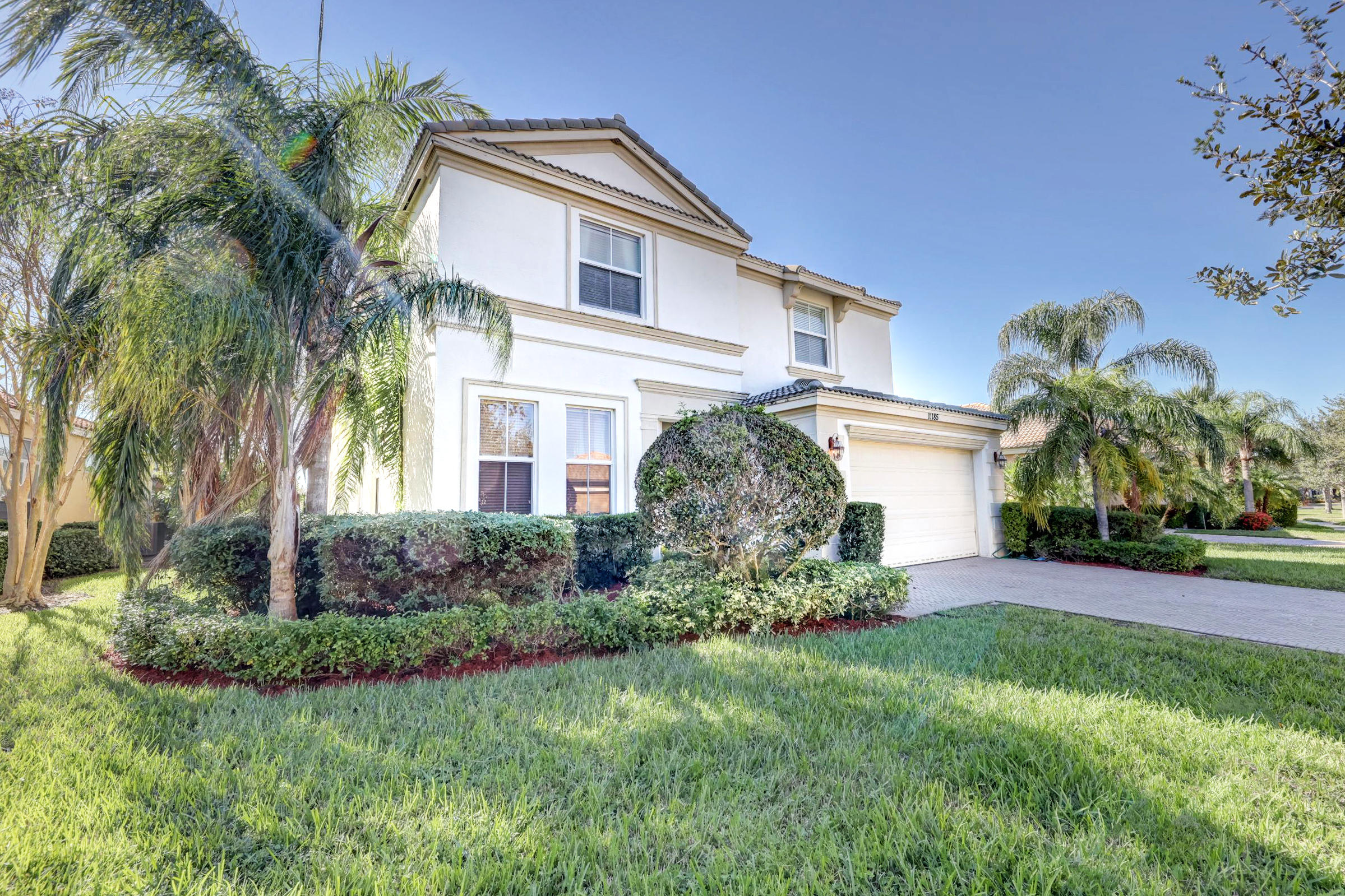 11185 Southwest Springtree Terrace Port St. Lucie, FL 34987 - Photo 2 of 63 02_3j0a5913_4_5_6_7