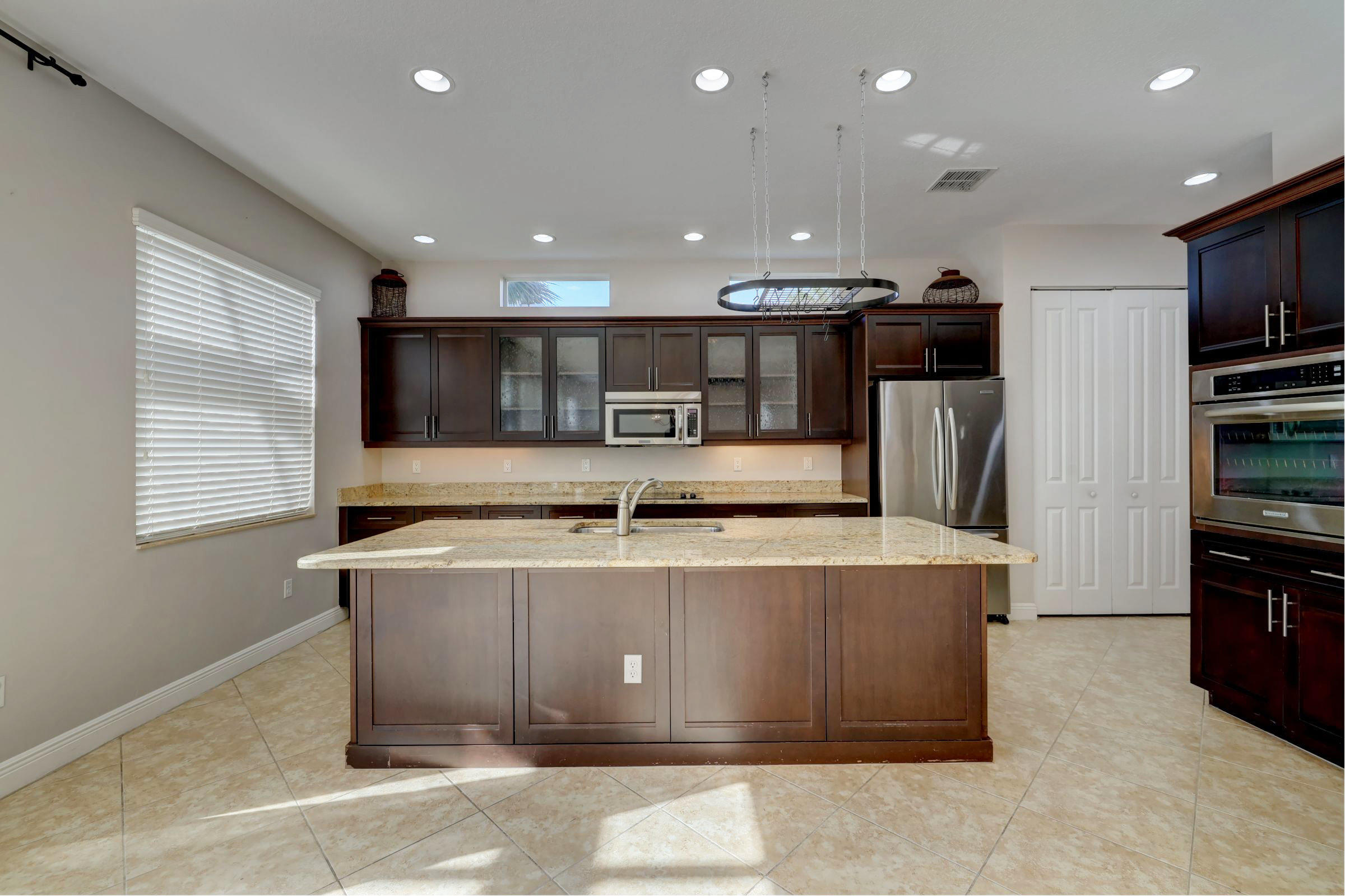 11185 Southwest Springtree Terrace Port St. Lucie, FL 34987 - Photo 8 of 63 07_3j0a5948_49_50_51_52