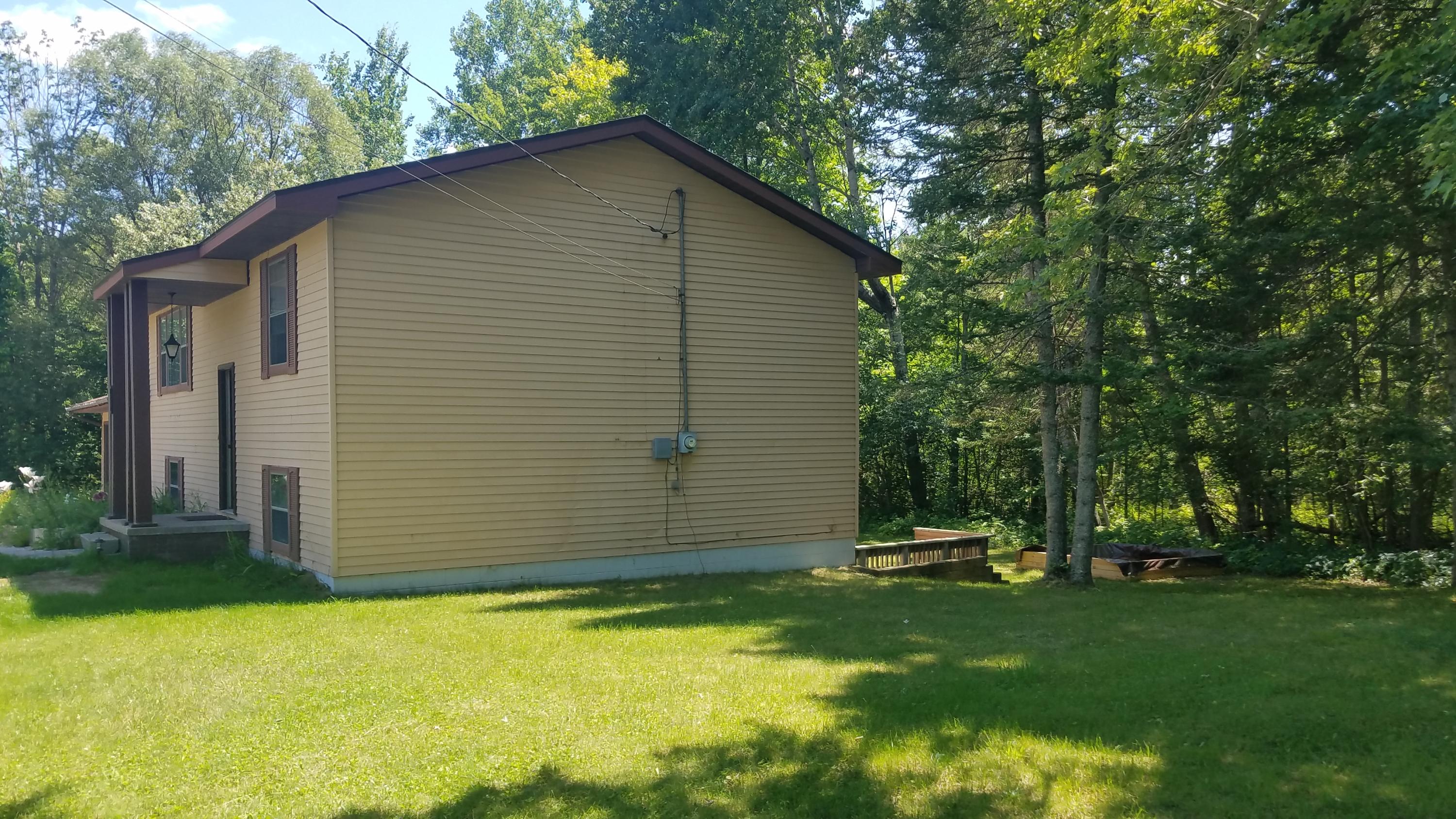 910 Golf Course Road Alpena, MI 49707 - Photo 6 of 30 Gallery Image 6