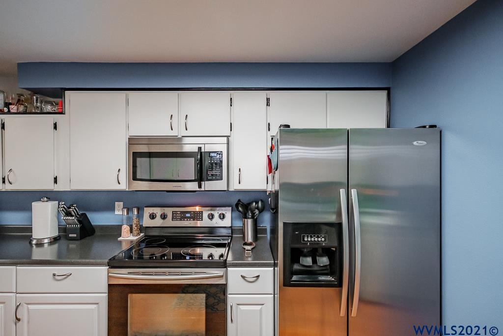 6140 Weldon Place Southwest Albany, OR 97321 - Photo 12 of 37 Gallery Image 12