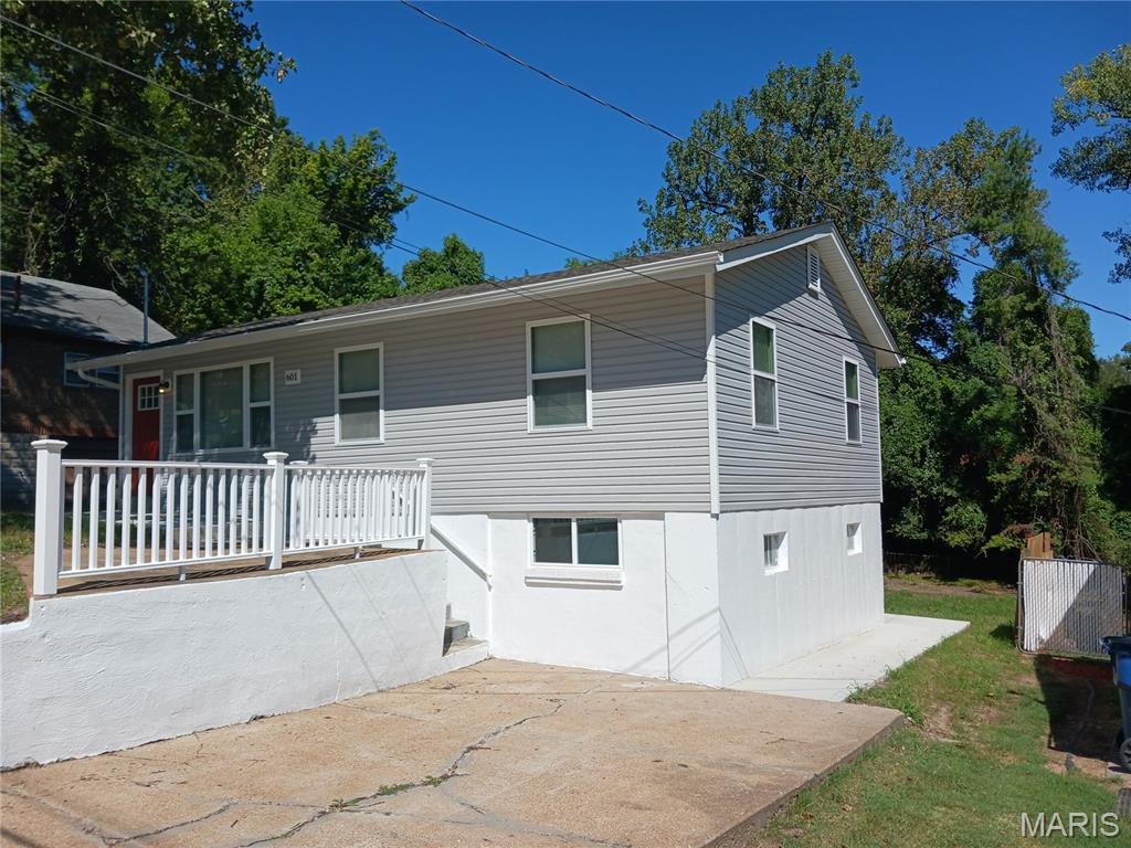601 Ruggles Road Ferguson, MO 63135 - Photo 9 of 13