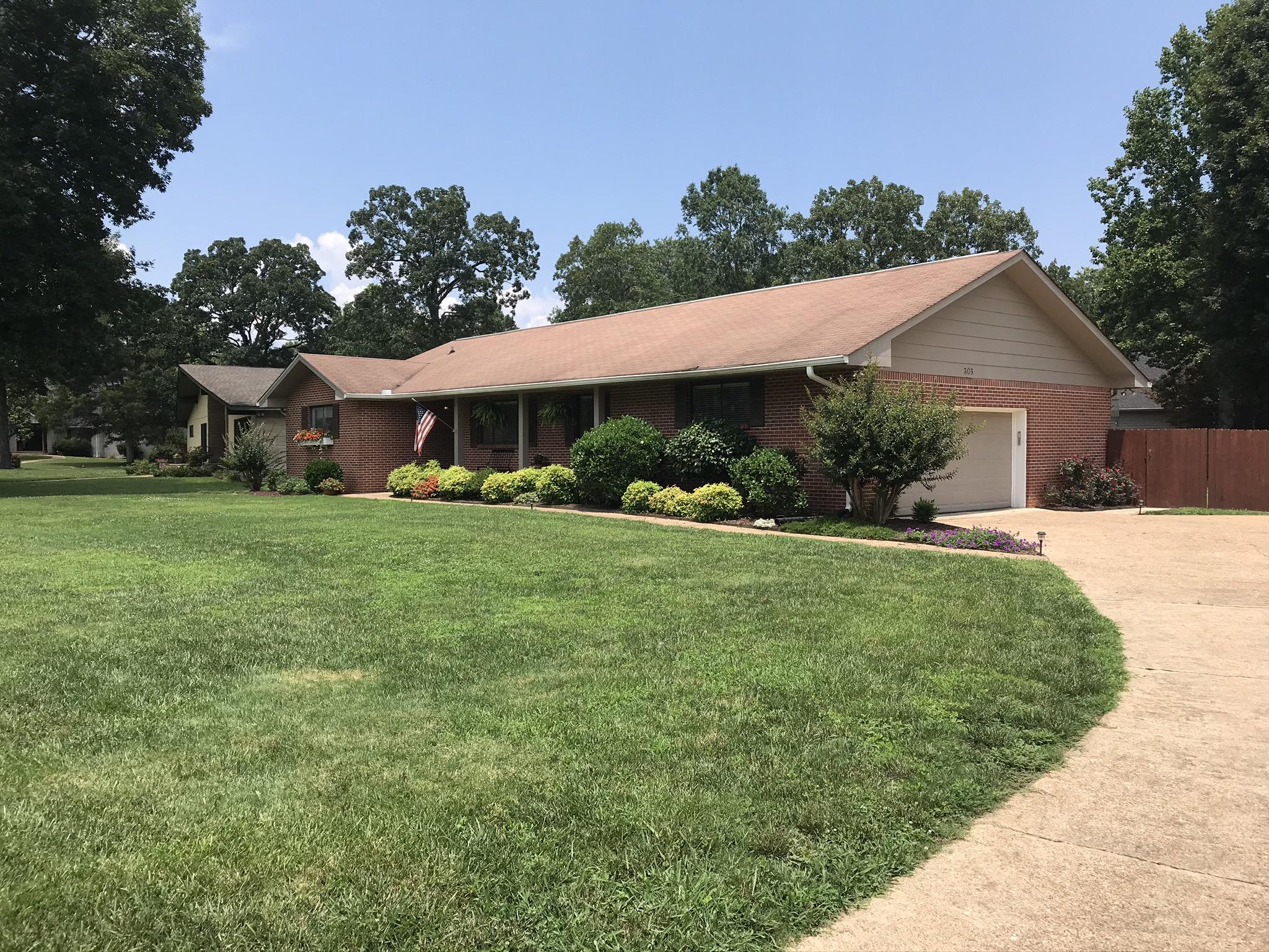 305 Westgate Road Hixson, TN 37343 - Photo 7 of 28 IMG_8906