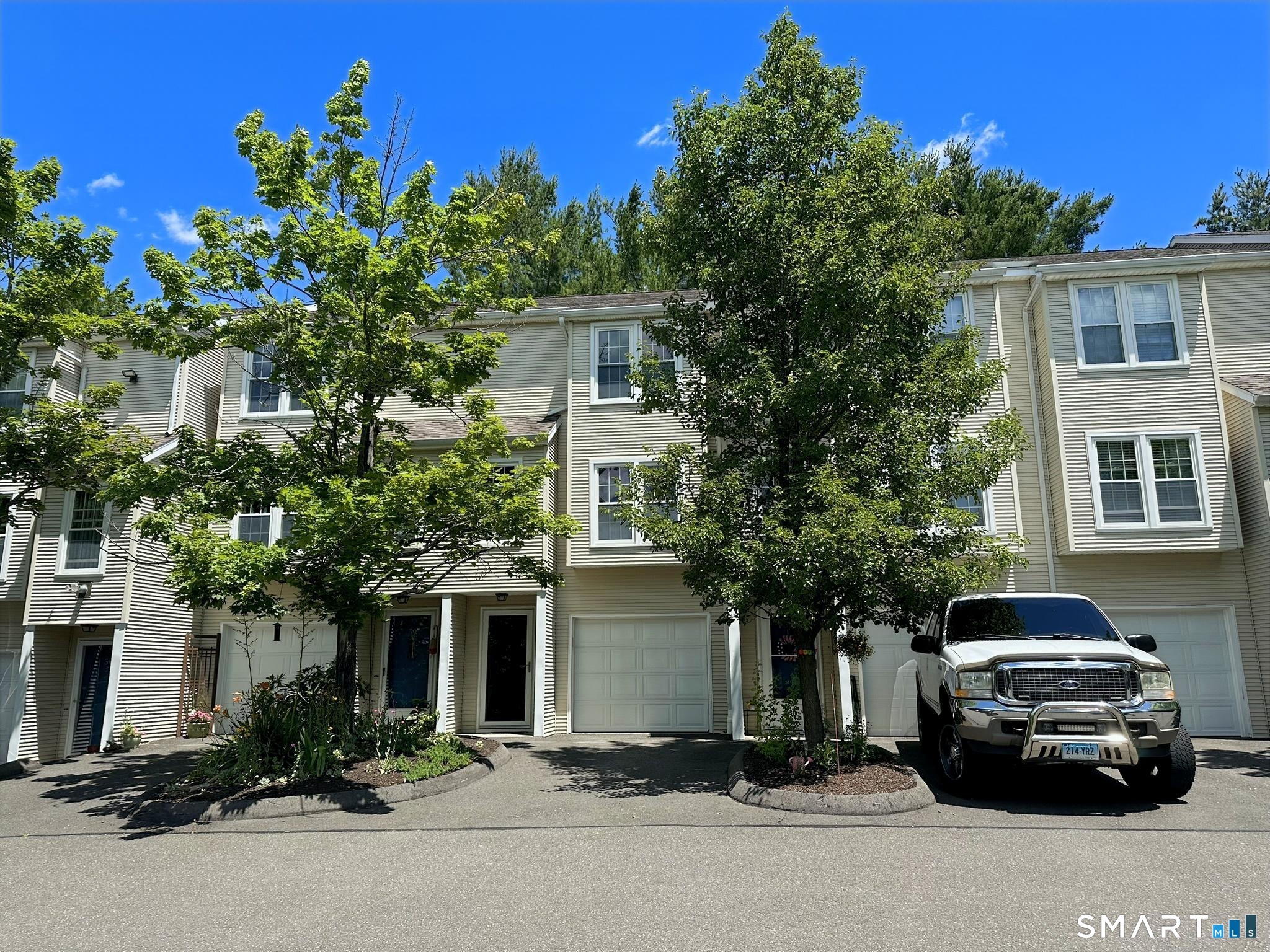 380 Hitchcock Road, Unit 60 Waterbury, CT 06705 - Photo 2 of 40