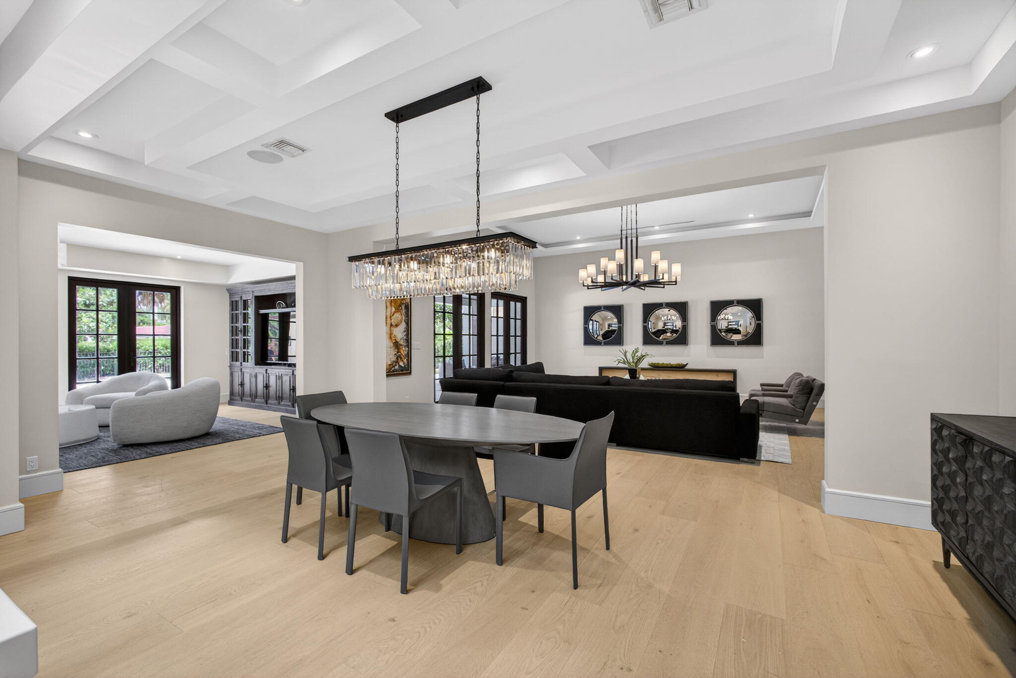 17 Carrick Road Palm Beach Gardens, FL 33418 - Photo 11 of 53 a view of a dining room with furniture