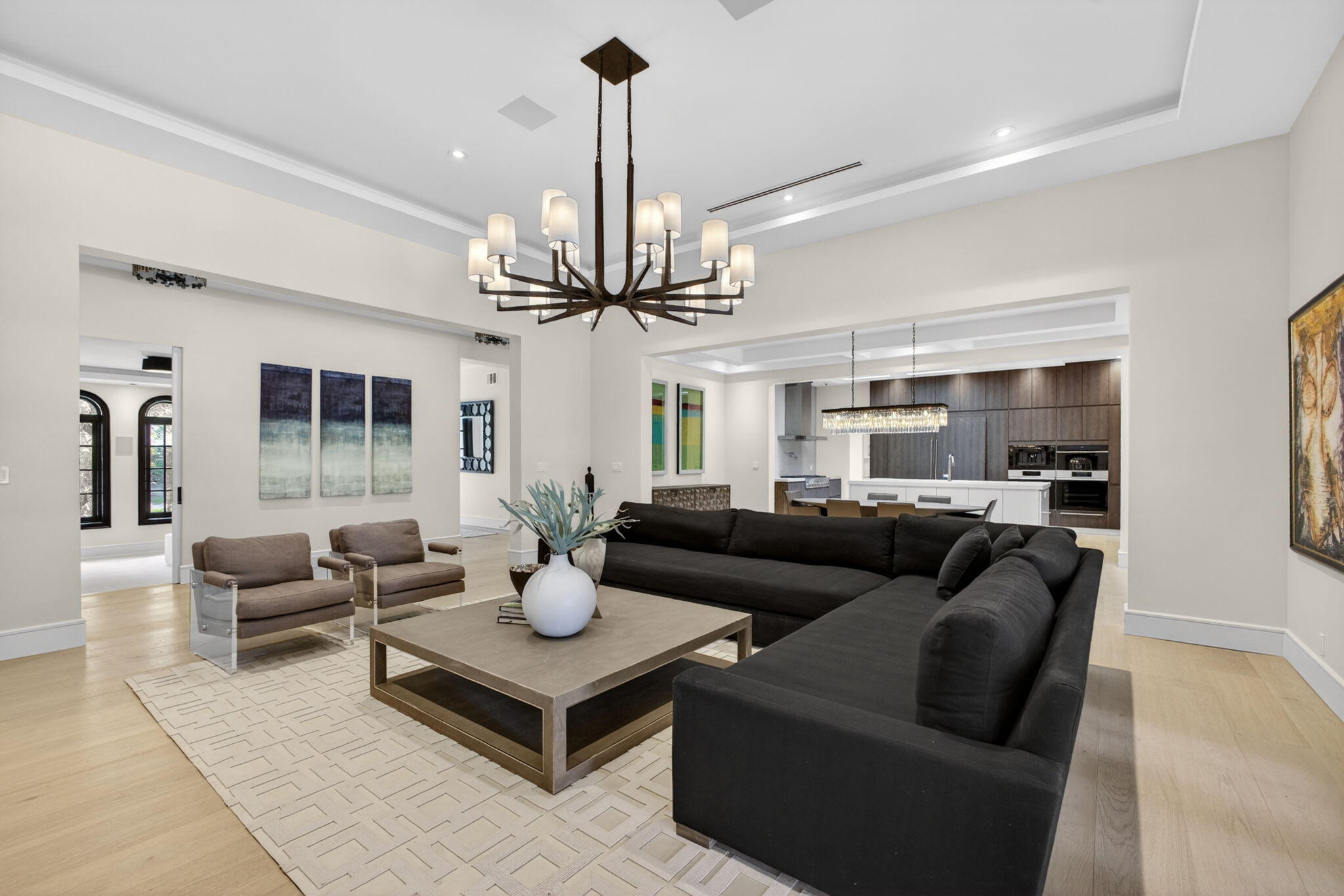17 Carrick Road Palm Beach Gardens, FL 33418 - Photo 2 of 53 a living room with furniture