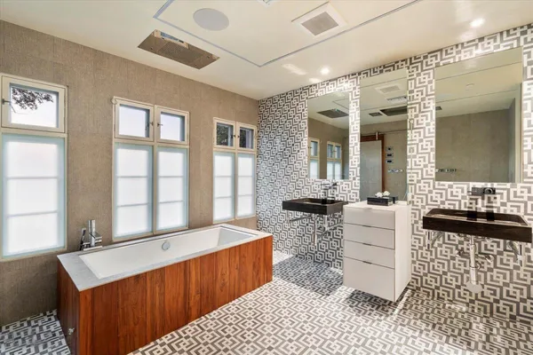 $20,000 | 341 East Monte Vista Road, Phoenix, AZ 85004