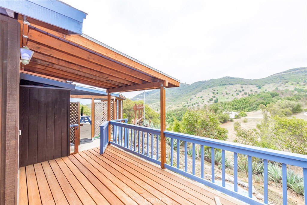 335 Rainbow Crest Road Fallbrook, CA 92028 - Photo 22 of 24 a view of roof deck