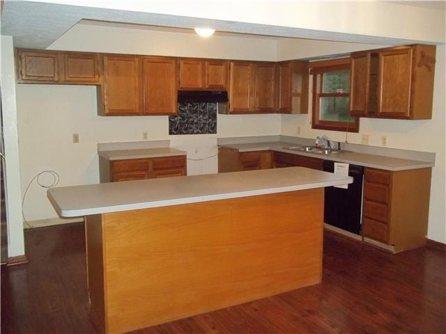 4229 Clarendon Road Indianapolis, IN 46208 - Photo 3 of 8 Gallery Image 3