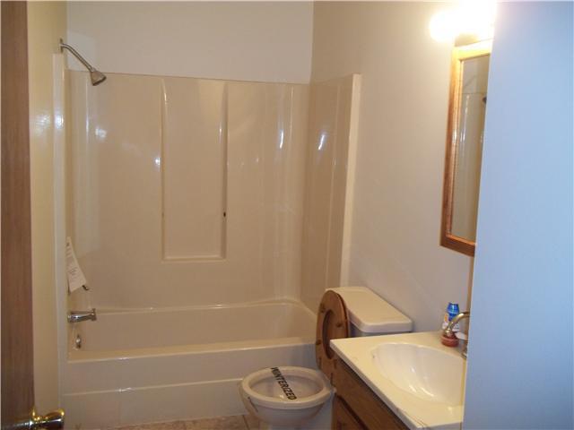 4229 Clarendon Road Indianapolis, IN 46208 - Photo 4 of 8 Gallery Image 4