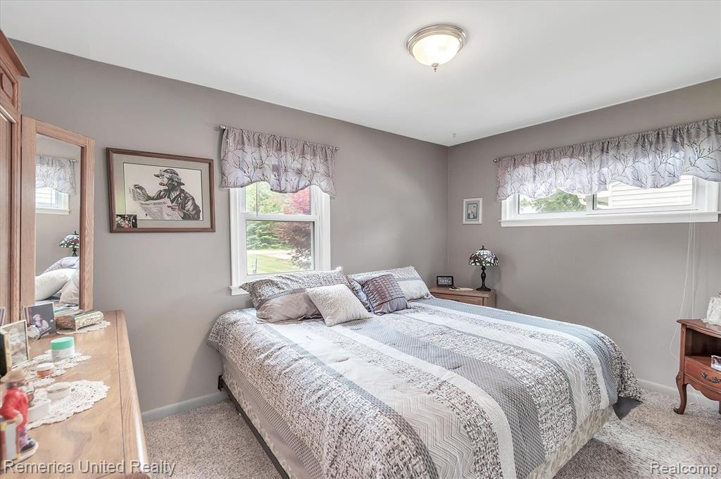 14527 Elwell Road Belleville, MI 48111 - Photo 20 of 32