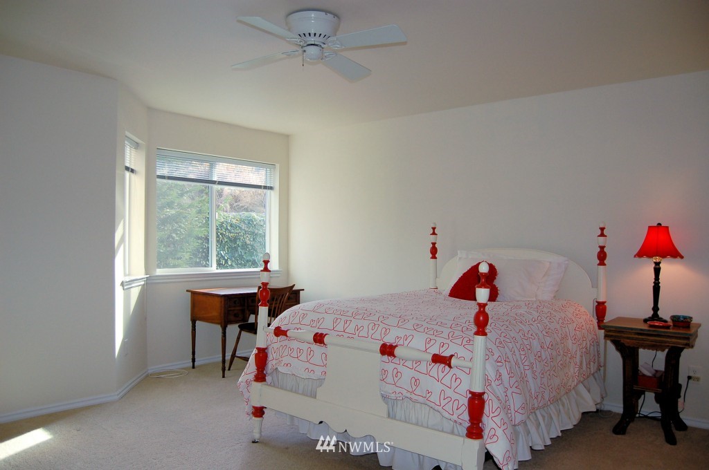 4148 Deemer Road, Unit 101 Bellingham, WA 98226 - Photo 10 of 15 Gallery Image 10
