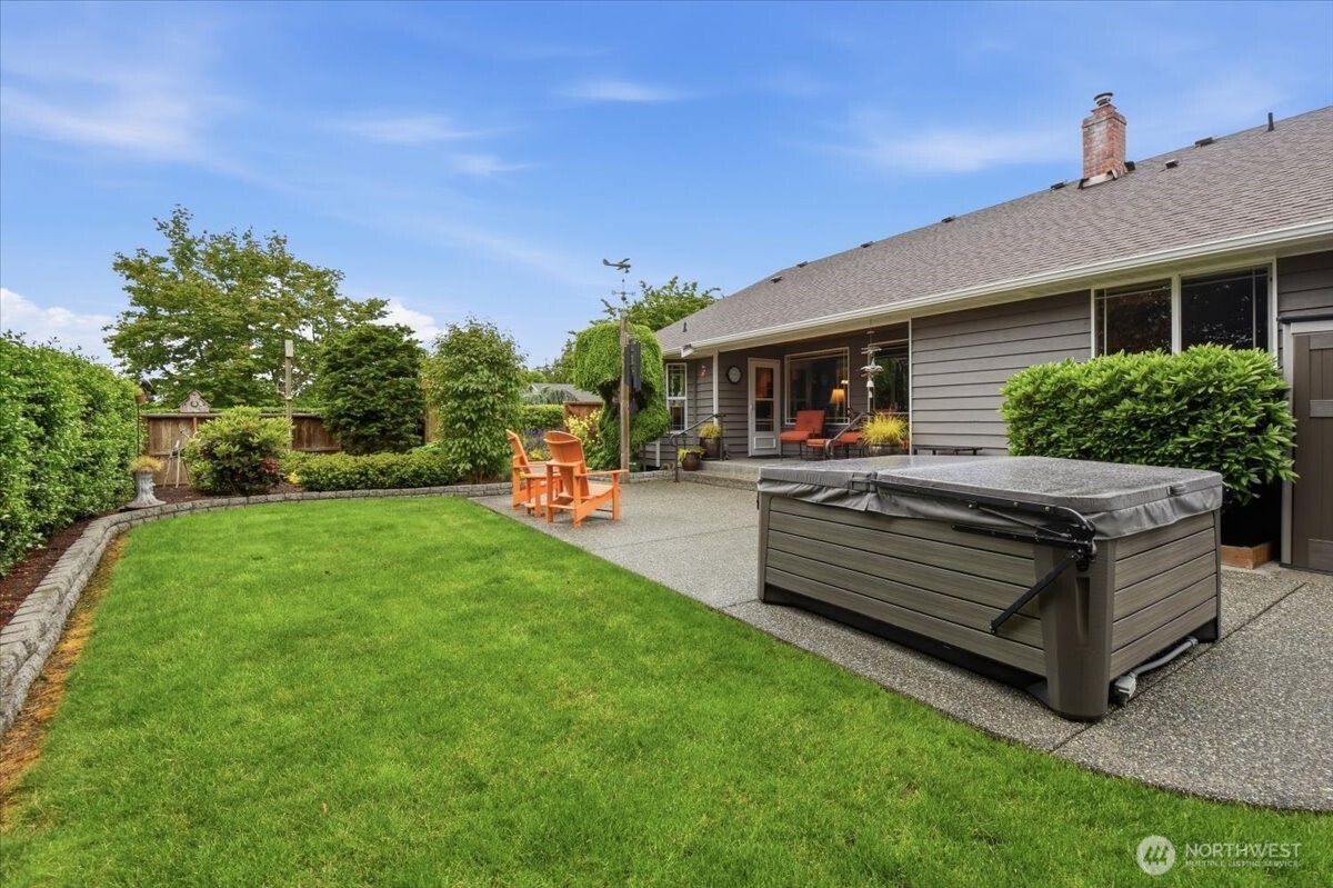1123 Southwest Kalama Loop Oak Harbor, WA 98277 - Photo 25 of 34