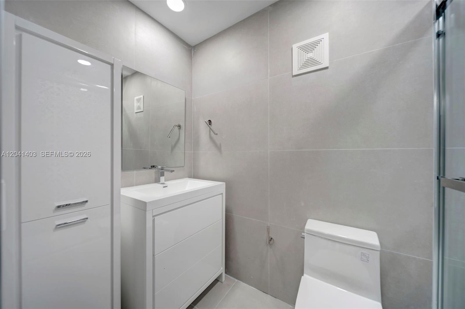 1083 West 38th Street, Unit 238 Hialeah, FL 33012 - Photo 19 of 34