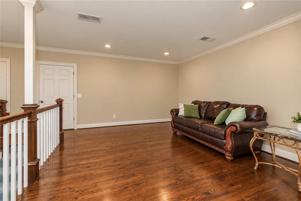 5516 Fairway Road Fairway, KS 66205 - Photo 29 of 51 Gallery Image 29