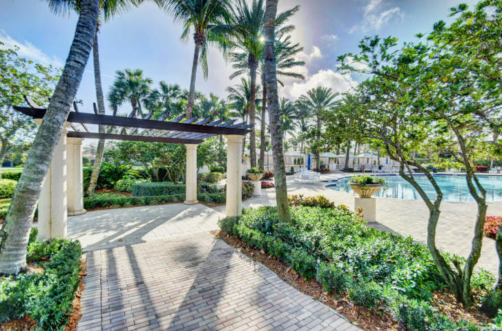 17877 Lake Azure Way Boca Raton, FL 33496 - Photo 77 of 100 17