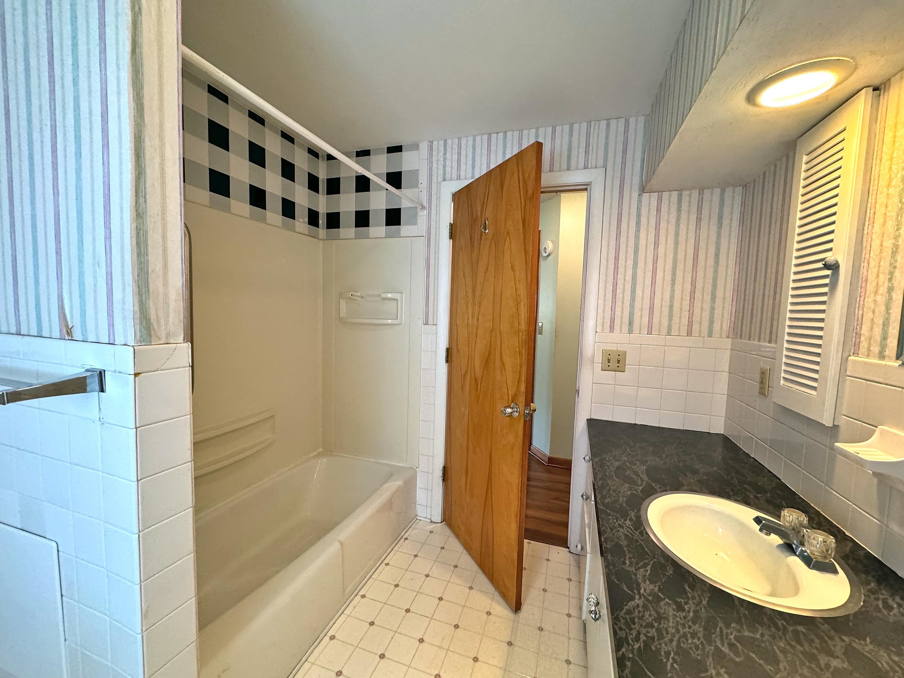 351 Old Military Road Pownal, VT 05261 - Photo 19 of 52