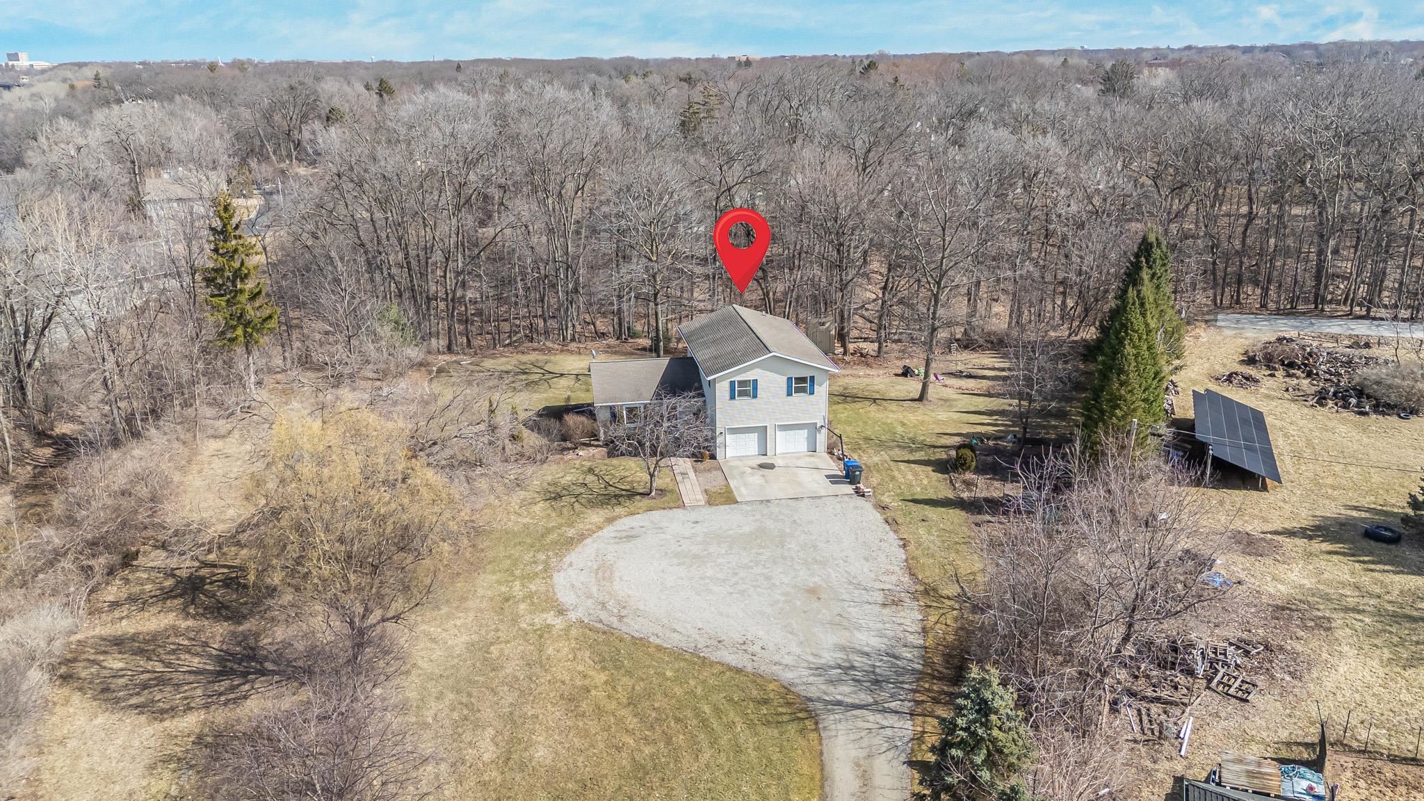 2190 Carleton Avenue Appleton, WI 54915 - Photo 12 of 69