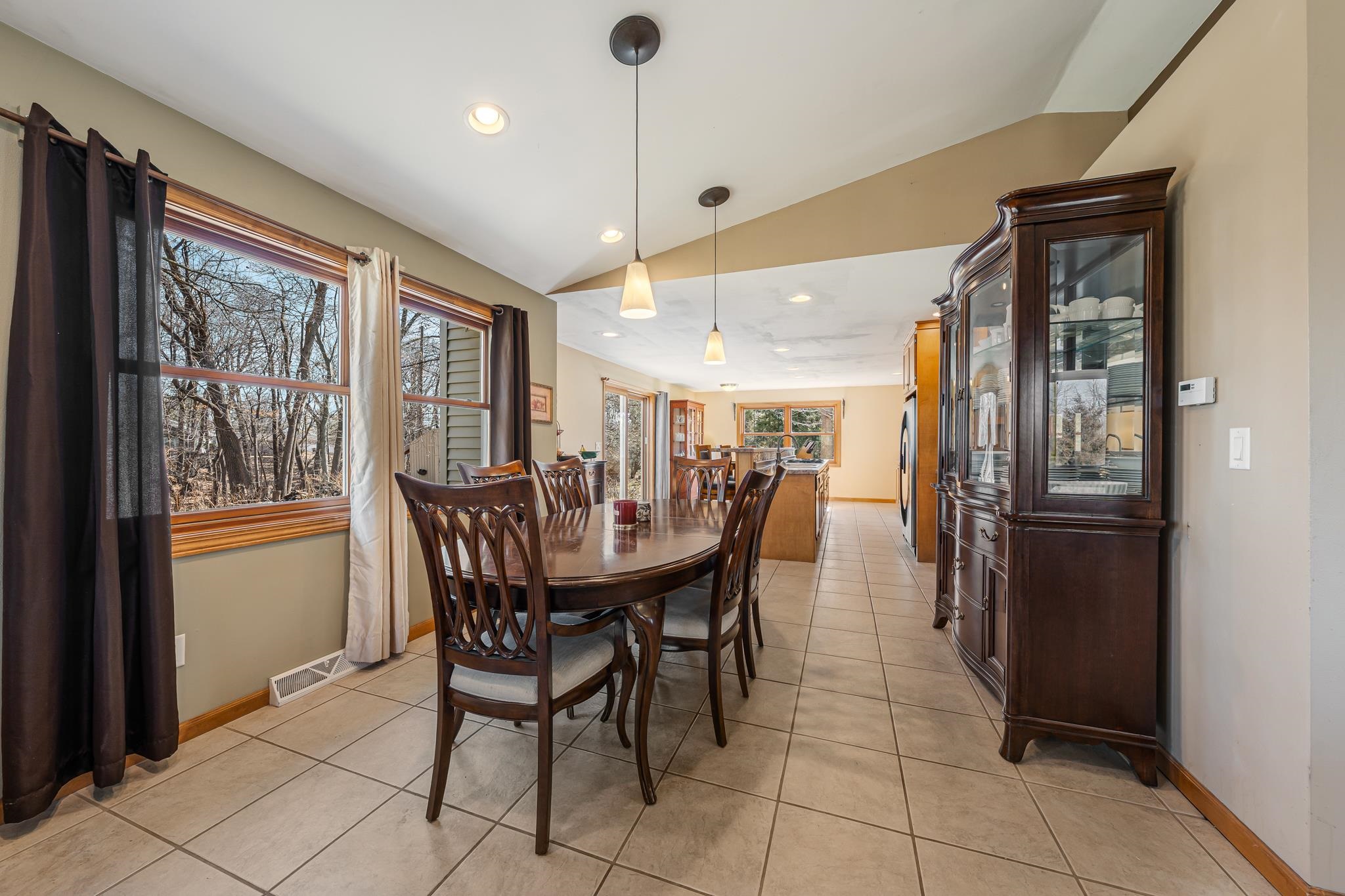 2190 Carleton Avenue Appleton, WI 54915 - Photo 25 of 69