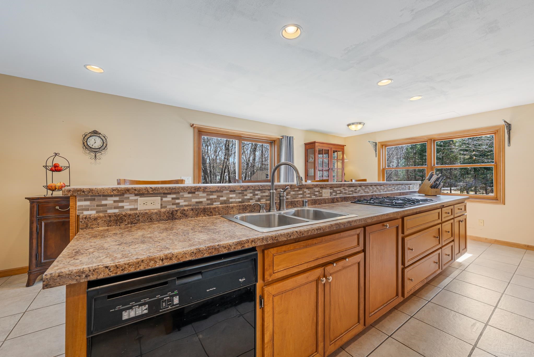 2190 Carleton Avenue Appleton, WI 54915 - Photo 26 of 69