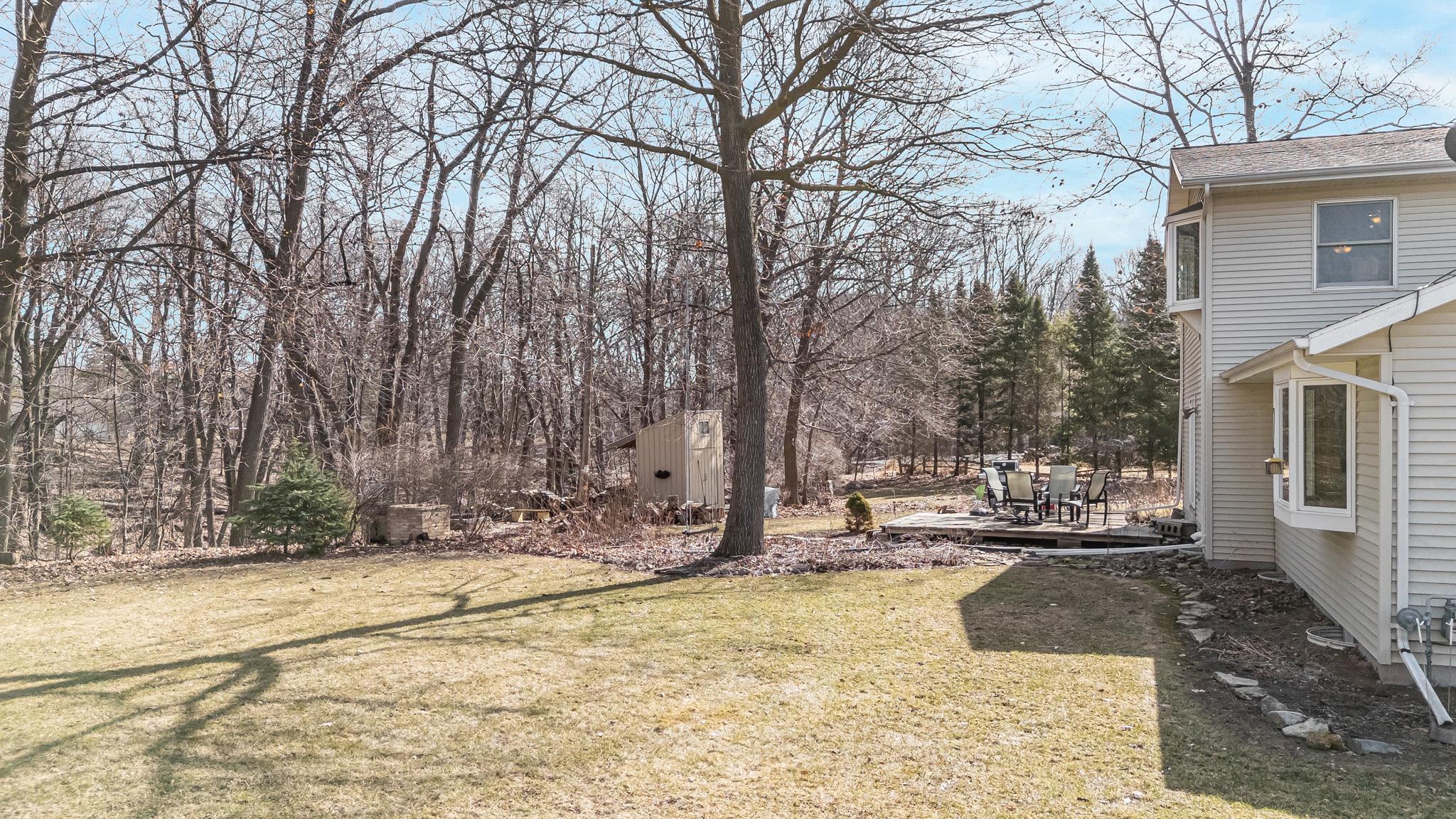 2190 Carleton Avenue Appleton, WI 54915 - Photo 5 of 69