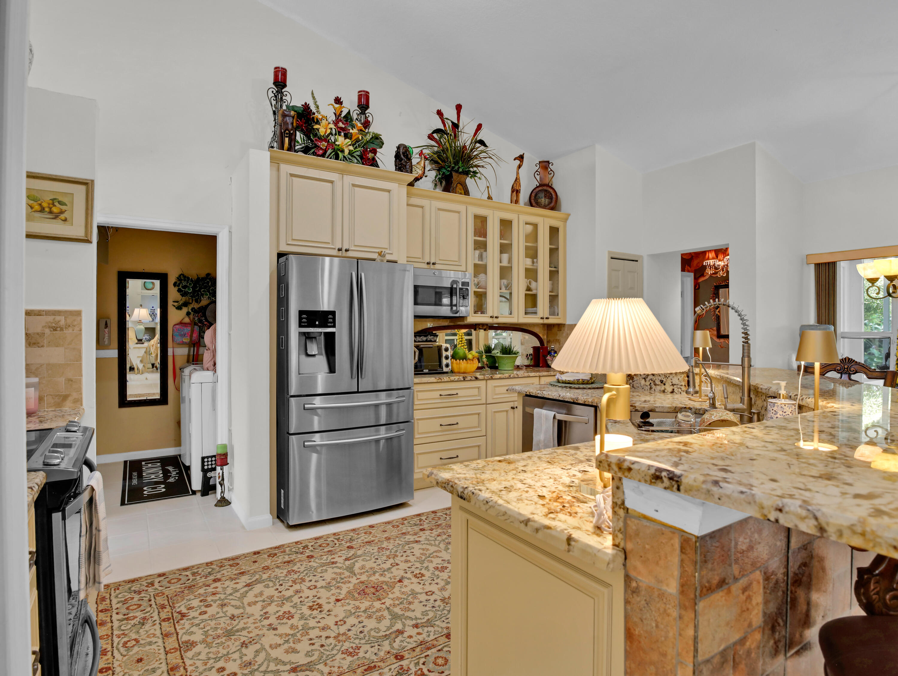 15049 85th Road North Loxahatchee, FL 33470 - Photo 28 of 53 Large Kitchen