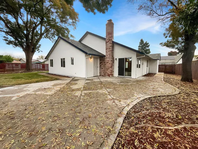 $490,000 | 1172 Willow Creek Drive, Yuba City, CA 95991