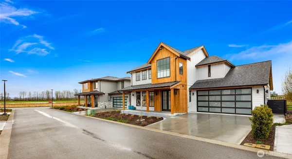 $869,000 | 208 Pebblebrook Drive, Lynden, WA 98264