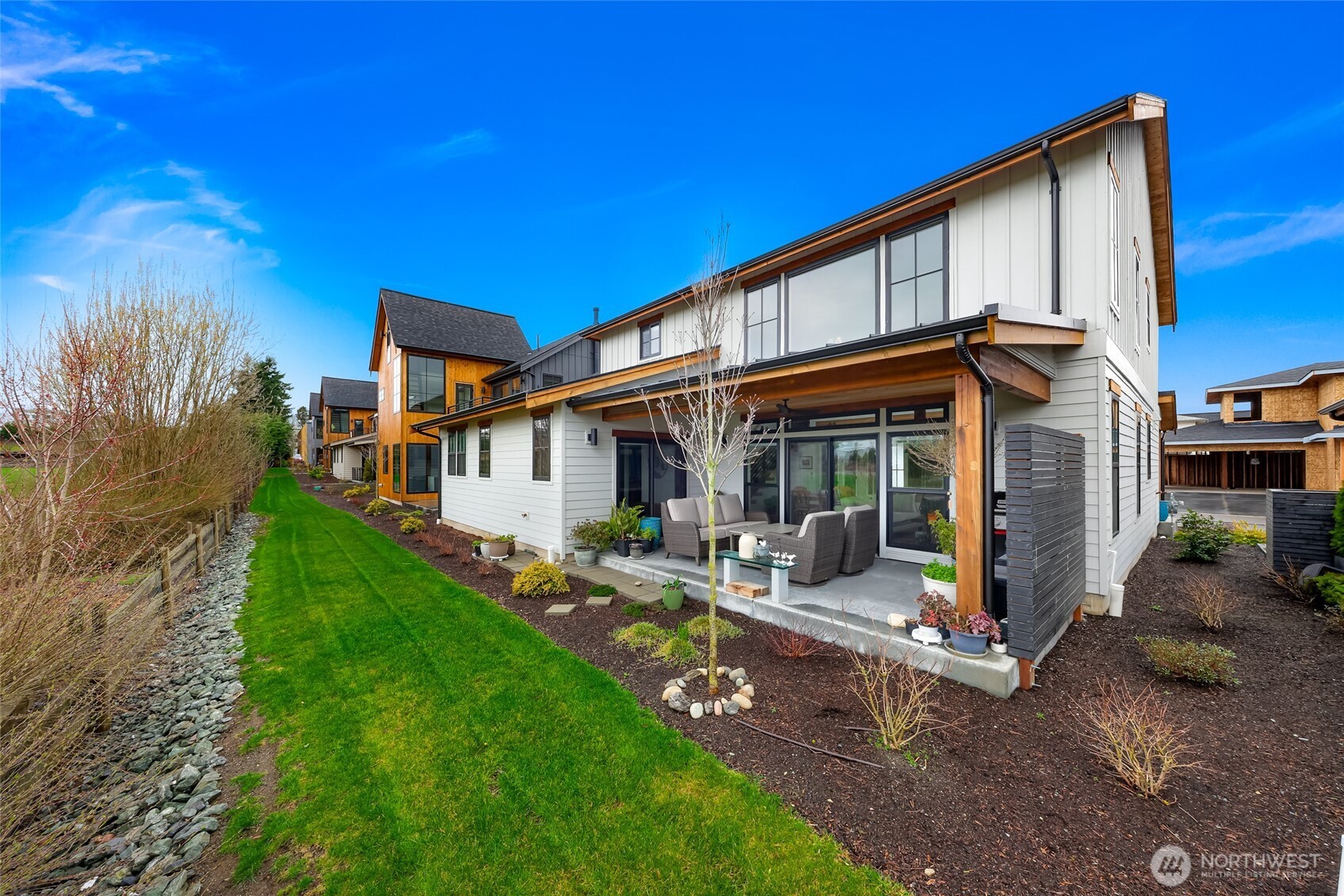 208 Pebblebrook Drive Lynden, WA 98264 - Photo 27 of 33