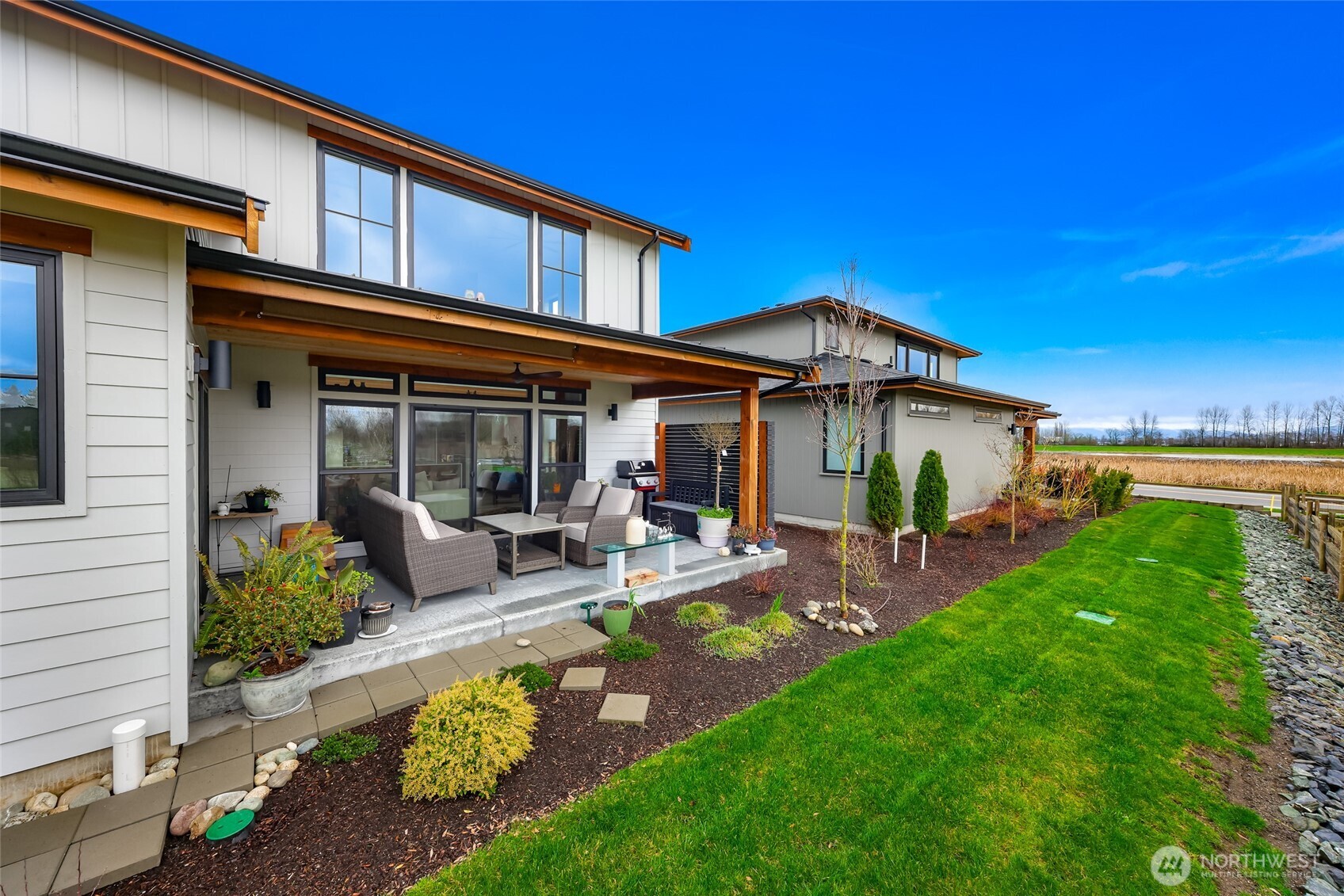 208 Pebblebrook Drive Lynden, WA 98264 - Photo 28 of 33