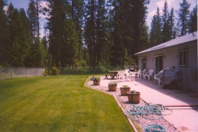 40087 Mackinaw Road Loon Lake, WA 99148 - Photo 2 of 9 Gallery Image 2